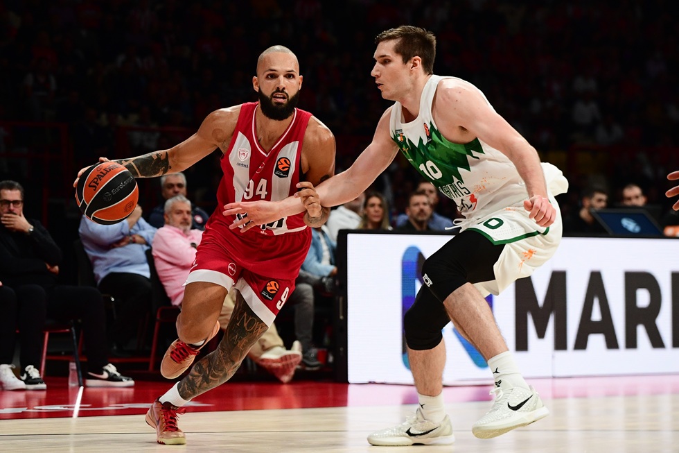 Φουρνιέ: «Προσεύχομαι για τον Έβανς, ένιωθες την ενέργεια να φεύγει από το γήπεδο»