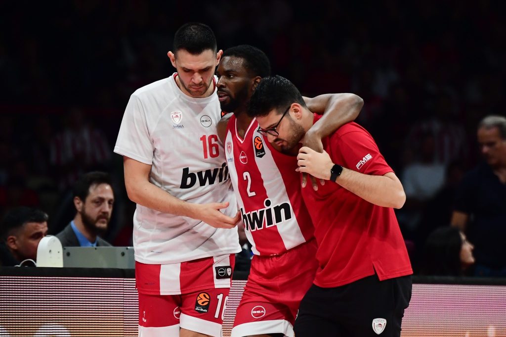 «Κύμα» στήριξης από τον κόσμο στα social media του Έβανς (pics)