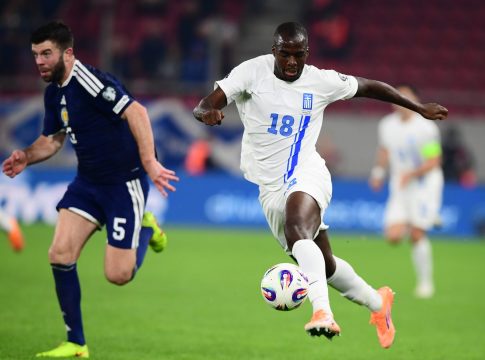 Τι έκανε ο Τεττέη στο ντεμπούτο του με την Εθνική Ελλάδας (vid)