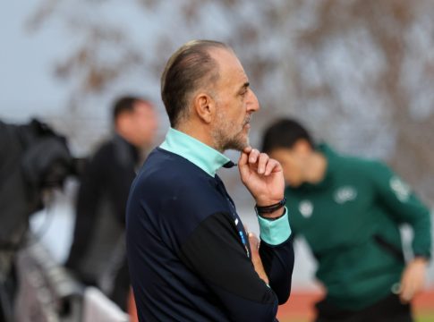 Ταουσιάνης: «Είμαι πολύ τυχερός που συνεργάζομαι με αυτούς τους ποδοσφαιριστές, τους απολαμβάνω»