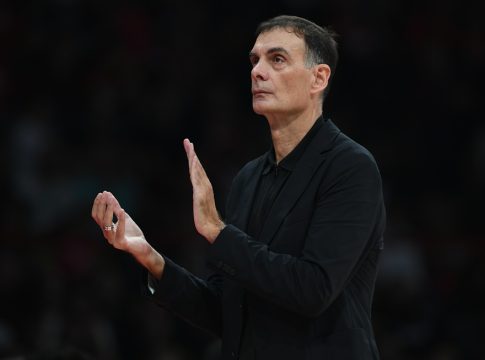 Μπαρτζώκας: «Δεν μπορείς να είσαι ποτέ ήρεμος απέναντι στην Παρί – Σημαντικό να παραμείνουμε στις πρώτες θέσεις της βαθμολογίας»