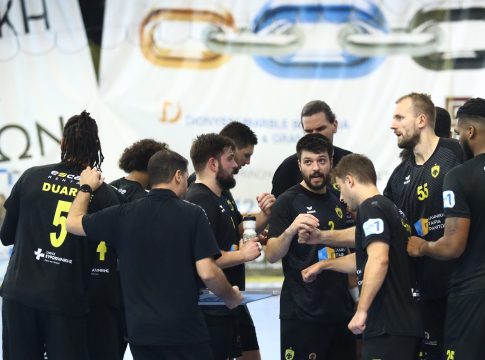 ΑΕΚ – Βριλήσσια 30-28: Επέστρεψε στις νίκες με τα χίλια ζόρια η Ένωση