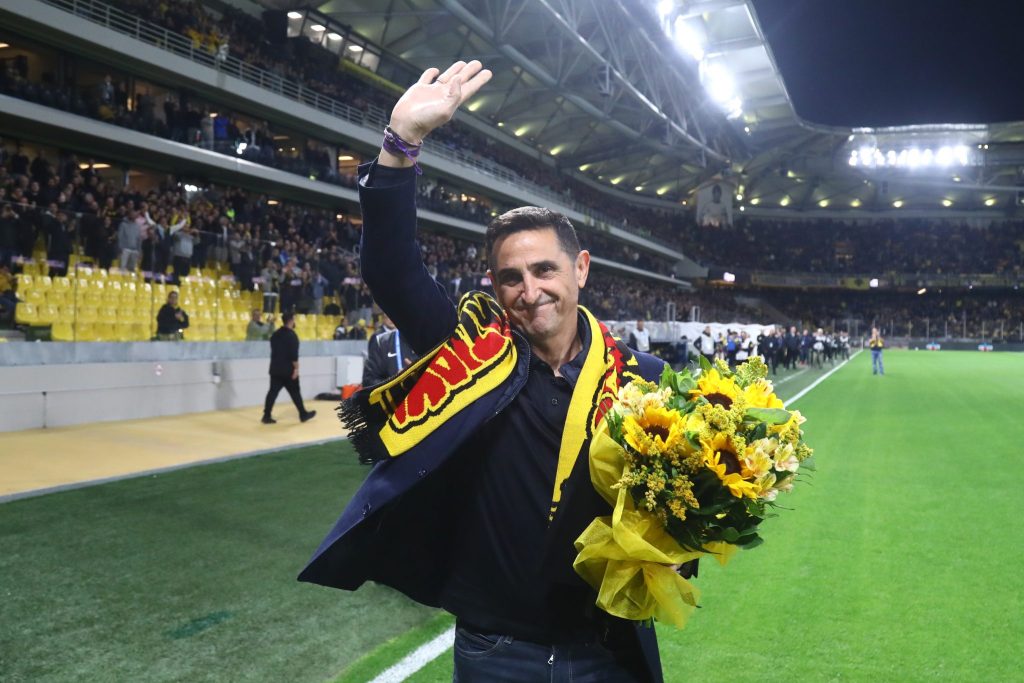 Βραβεύτηκε και αποθεώθηκε από τον κόσμο της ΑΕΚ ο Χιμένεθ (pics, vid)