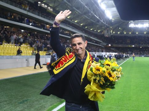 Βραβεύτηκε και αποθεώθηκε από τον κόσμο της ΑΕΚ ο Χιμένεθ (pics, vid)