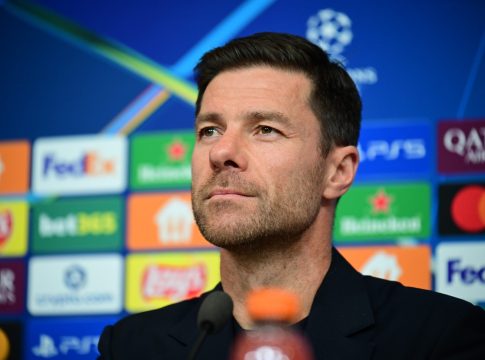 Στην πίεση ο Τσάμπι Αλόνσο: «Πώς νιώθεις που οι παίκτες σου…»