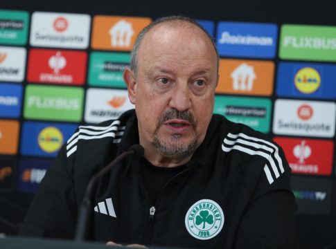 Μπενίτεθ: «Να επικεντρωθούμε στο αυριανό ματς και να βελτιώσουμε την ομάδα μέρα με τη μέρα»