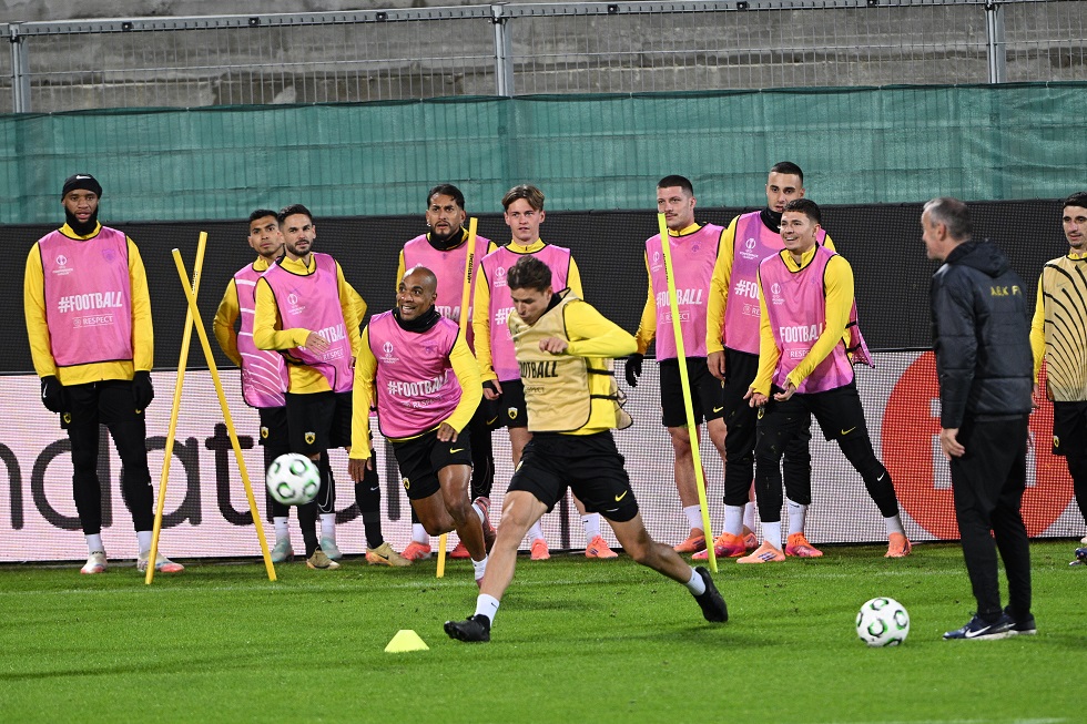 Η προπόνηση της ΑΕΚ στο «Αρτέμιο Φράνκι» (pics)