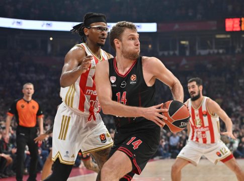 Βεζένκοφ: «Στο τέλος δεν αντέξαμε – Να γίνουμε πιο σκληροί και να συνεχίσουμε»