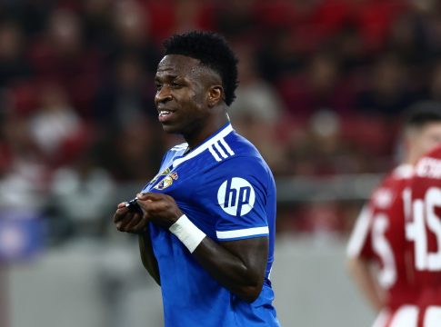 Σκόραρε ο Βινίσιους, ακυρώθηκε για οφσάιντ του Εμπαπέ το γκολ (vid)