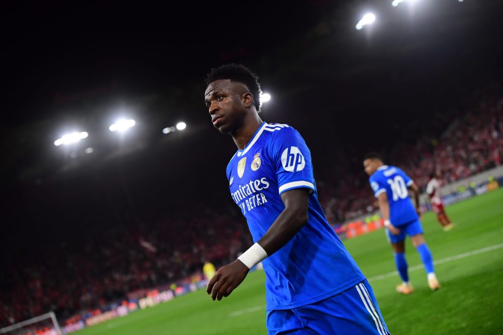 Ανατροπή με Βινίσιους: Υπογράφει νέο συμβόλαιο με τη Ρεάλ Μαδρίτης