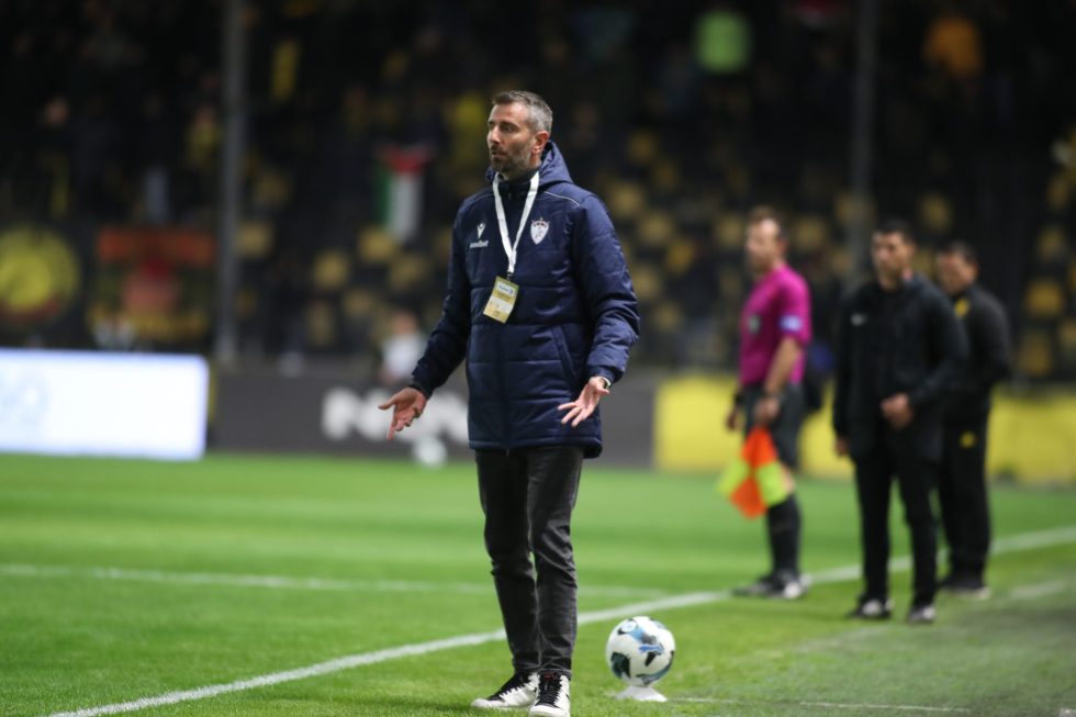 Μαλεζάς: «Είναι κρίμα για την προσπάθεια των παικτών – Είναι οδυνηρό, αλλά πρέπει να σηκωθούμε και να παλέψουμε»