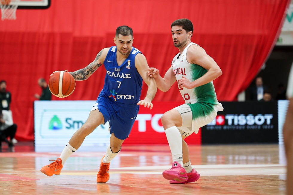 Τολιόπουλος: «Είναι καθήκον να βρισκόμαστε στην Εθνική και είμαστε εδώ για να βοηθάμε»