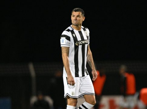 Λόβρεν: «Παλεύαμε εναντίον 12 – Μέσα στις πέντε καλύτερες νίκες της καριέρας μου»