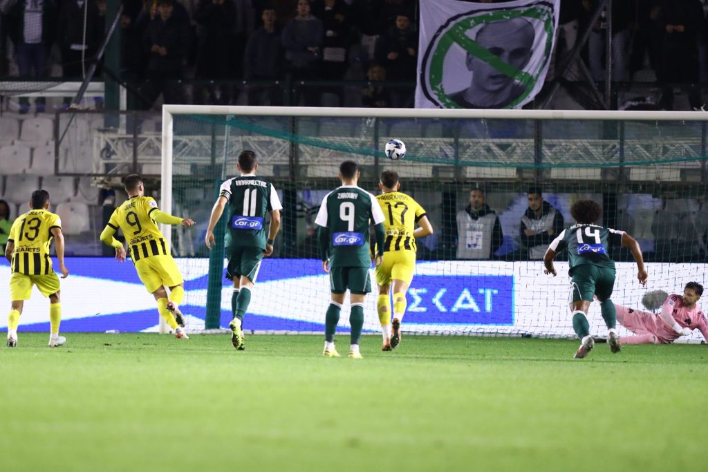 Kαι πάλι ο Γιόβιτς με πέναλτι αλά Πανένκα έκανε το 2-0 για την ΑΕΚ (vid)