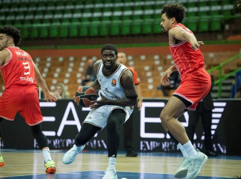 Μπέικον: «Πολύ δυνατός ο Παναθηναϊκός – Η Αθήνα είναι η αγαπημένη μου πόλη»