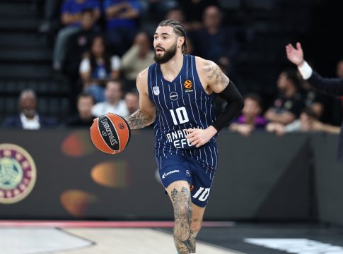 Εφές – Μπαρτσελόνα 74-73: Οι βολές του Κορντινιέ στην εκπνοή «πλήγωσαν» τον Πασκουάλ στην επιστροφή του