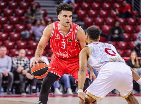 Αποθέωσε τον Ολυμπιακό ο Ελάιζα Μπράιαντ: «Από τις καλύτερες ομάδες στην Ευρώπη» (vid)