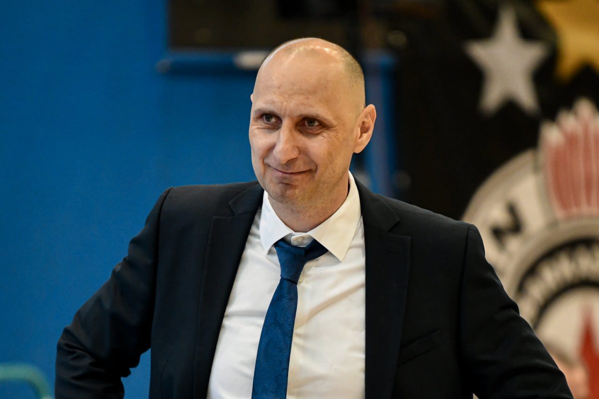 Αυτός είναι ο προσωρινός αντικαταστάτης του Ομπράντοβιτς στον πάγκο της Παρτιζάν