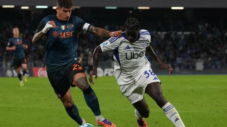 Νάπολι – Κόμο 0-0: Λευκή ισοπαλία για τους «παρτενοπέι»