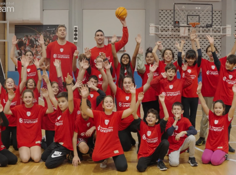 Οι Βεζένκοφ – Λαρεντζάκης ήταν οι πρεσβευτές του ONE TEAM στη δράση του Ολυμπιακού για την Παγκόσμια Ημέρα Παιδιού