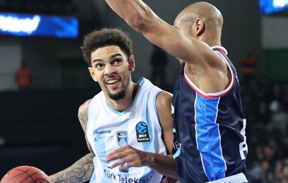 Τουρκ Τέλεκομ – Πανιώνιος 95-67: Δεν άντεξαν στο δεύτερο μέρος οι «κυανέρυθροι»