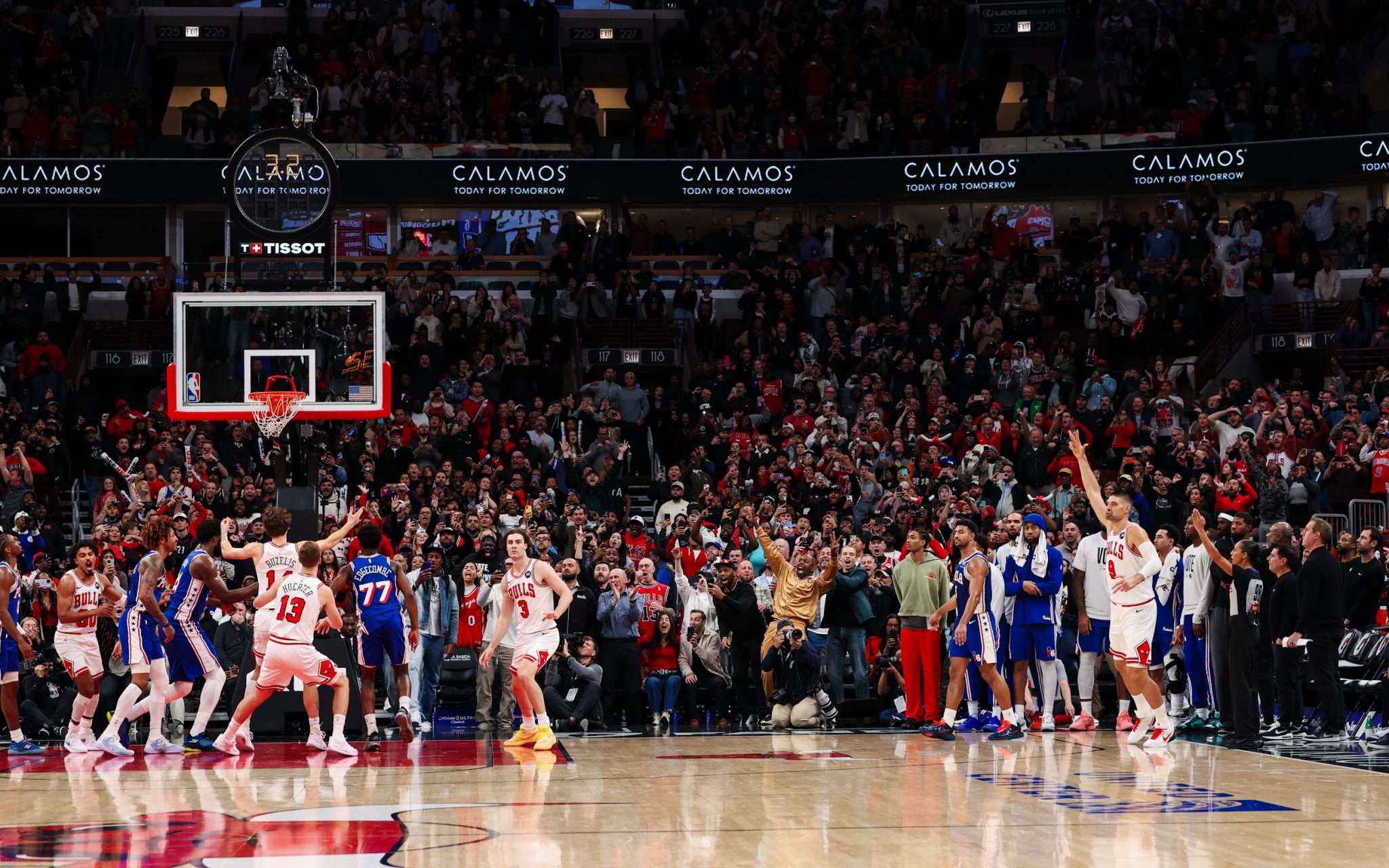 Σικάγο Μπουλς – Φιλαδέλφεια 76ερς 113-111: «Μυθική» ανατροπή με buzzer beater Βούτσεβιτς (vids)