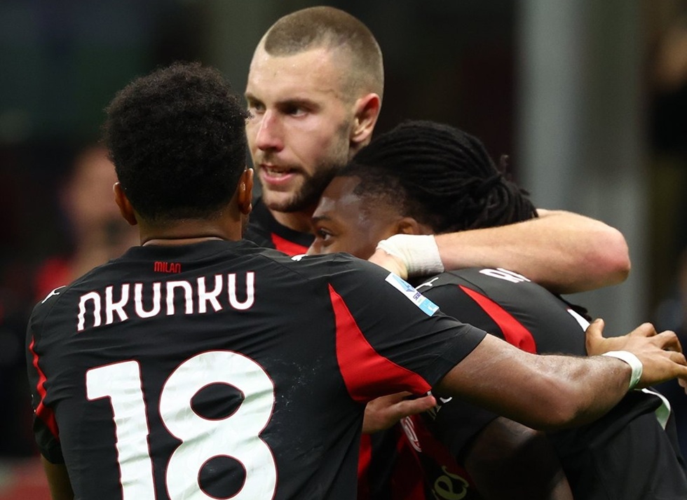 Μίλαν – Ρόμα 1-0: Νίκησε τους «τζιαλορόσι» και έβαλε… φωτιά στις πρώτες θέσεις