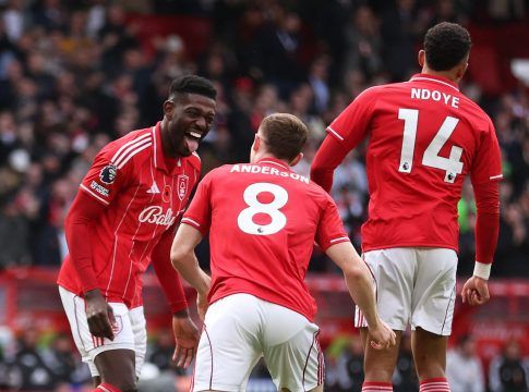 Μεγάλη νίκη με ανατροπή για τη Νότιγχαμ (3-1), τρίποντο για την Άστον Βίλα (4-0)