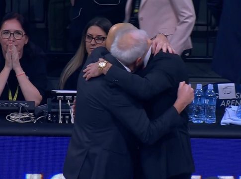 Ιστορική αγκαλιά Ομπράντοβιτς – Σπανούλη μετά από 15 χρόνια