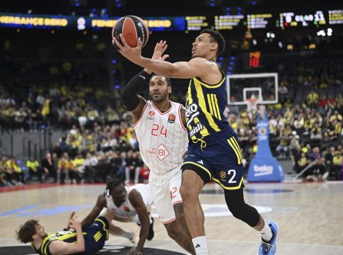 Φενέρμπαχτσε – Χάποελ Τελ Αβίβ 74-68: Οι Τούρκοι πήγαν το ματς στη δύναμη και νίκησαν τους Ισραηλινούς