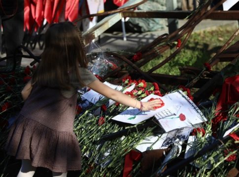 Συνεχίζονται οι εκδηλώσεις για το Πολυτεχνείο – Τη Δευτέρα η μεγάλη πορεία στην αμερικανική πρεσβεία