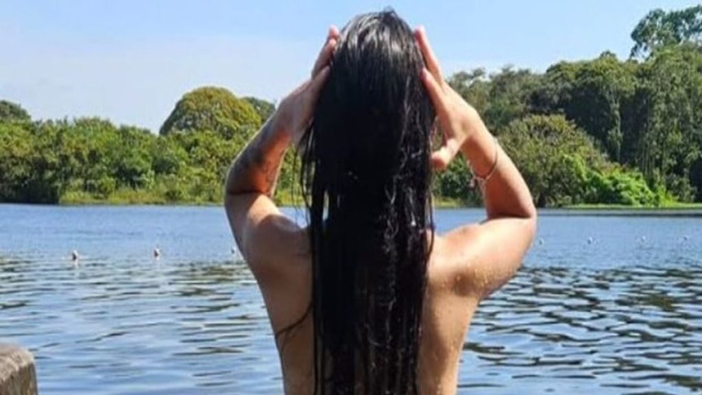 Πασίγνωστος 59χρονος παλαίμαχος χώρισε με… 22χρονη φοιτήτρια για μια ξανθιά! (pics)