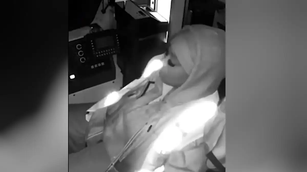 Τρόμος σε τρένο: Αποκοιμήθηκε ο οδηγός, επιβάτες εκσφενδονίστηκαν – Το βίντεο του τρόμου