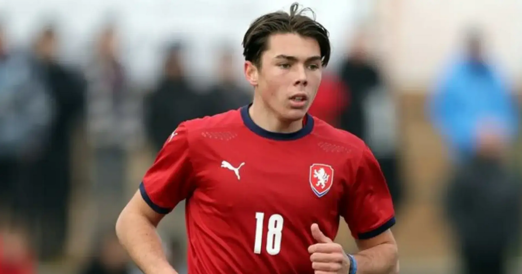 Ο γιος του Μπουφόν «ματώνει» τα δίχτυα των αντιπάλων