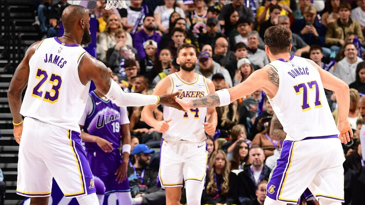 Ντόντσιτς και Ριβς οδήγησαν τους Λέικερς στη νίκη (106-108) – Οι Θάντερ πήραν εκδίκηση από τους Μπλέιζερς (122-95)