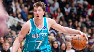 Κον Κνέπελ: Το νέο πρόσωπο των Χόρνετς που ξεπερνάει τον Φλαγκ (vids)