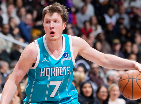 Κον Κνέπελ: Το νέο πρόσωπο των Χόρνετς που ξεπερνάει τον Φλαγκ (vids)