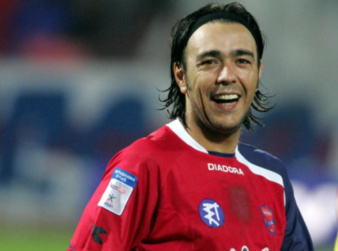 Επιστρέφει στην προπονητική ο Αλβάρο Ρεκόμπα