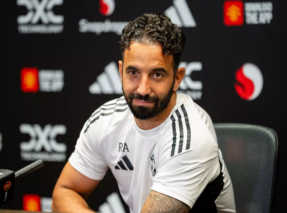 Αμορίμ: «Η απόφασή μου να έρθω στη Γιουνάιτεντ ήταν η καλύτερη στη ζωή μου»