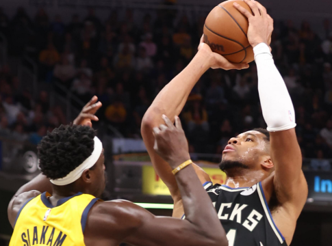 Πέισερς – Μπακς 115-117: Αντετοκούνμπο «at the buzzer» για τη νίκη (vids)