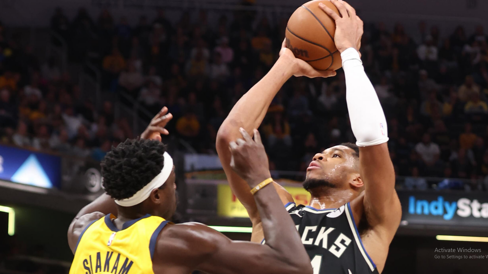 Πέισερς – Μπακς 115-117: Αντετοκούνμπο «at the buzzer» για τη νίκη (vids)