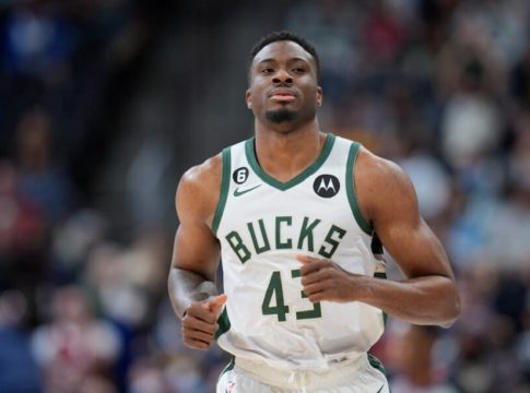 Ο Θανάσης Αντετοκούνμπο στο Top-10 των highlights (vid)