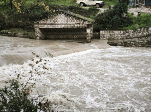 Καιρός: Βροχές και καταιγίδες «μεγάλης έντασης και διάρκειας», από σήμερα – Έκτακτο δελτίο από την ΕΜΥ