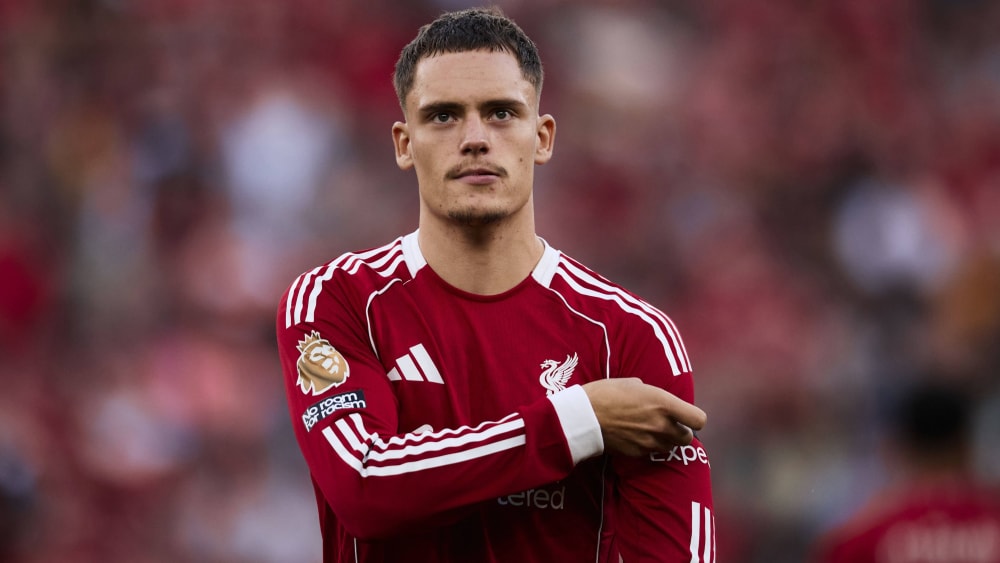 Κιν και Νέβιλ «έκραξαν» τον Βιρτς: «Κοστίζει πάνω από 113 εκατ. ευρώ αλλά έμοιαζε με μικρό παιδί στο χορτάρι» (pic)