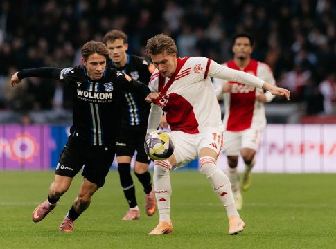 Αντίπαλοι Ολυμπιακού: «Κόλλησε» στην έδρα του ο Άγιαξ κι έμεινε στο -8 από την PSV