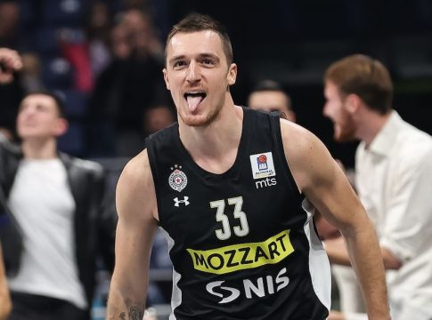 Ένας… μεγάλος σουτέρ για τον Άρη: Φεύγει από το Ντουμπάι και έρχεται στην Ελλάδα ο Άντουσιτς (vids)