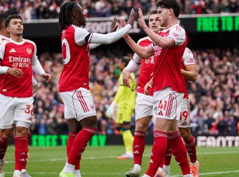 Σοκ στην Premier League: Μάνατζερ απείλησε ποδοσφαιριστή με όπλο στο Λονδίνο