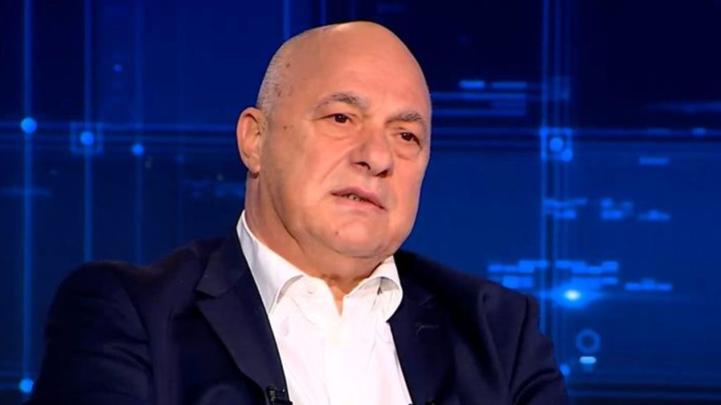 Ο Μπέος απάντησε με… αιχμηρό τρόπο στον Αλαφούζο: «Δεν είπε την αλήθεια – Είναι ανεπίδεκτος μαθήσεως»