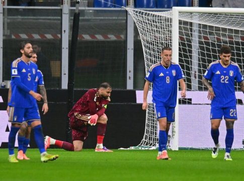 Ιταλία: Περασμένα μεγαλεία και διηγώντας τα να κλαις