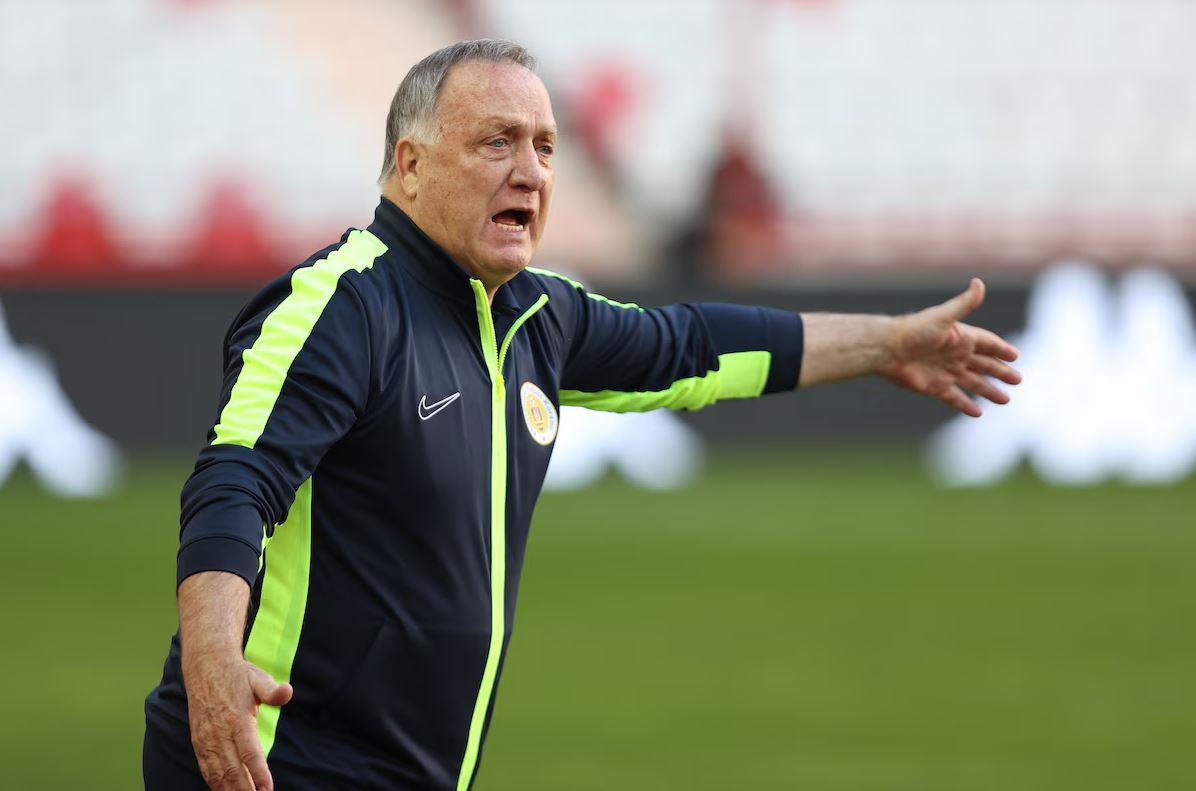 Ο Άντβοκαατ ετοιμάζεται να σπάσει το ρεκόρ του Ότο Ρεχάγκελ (pic)